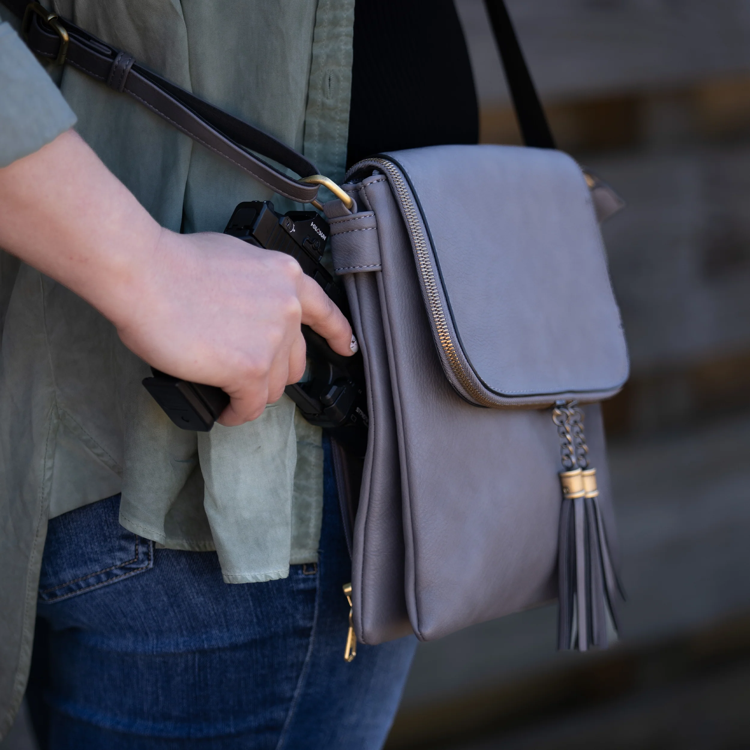 Ella Concealed Carry Lock and Key Crossbody - Image 3