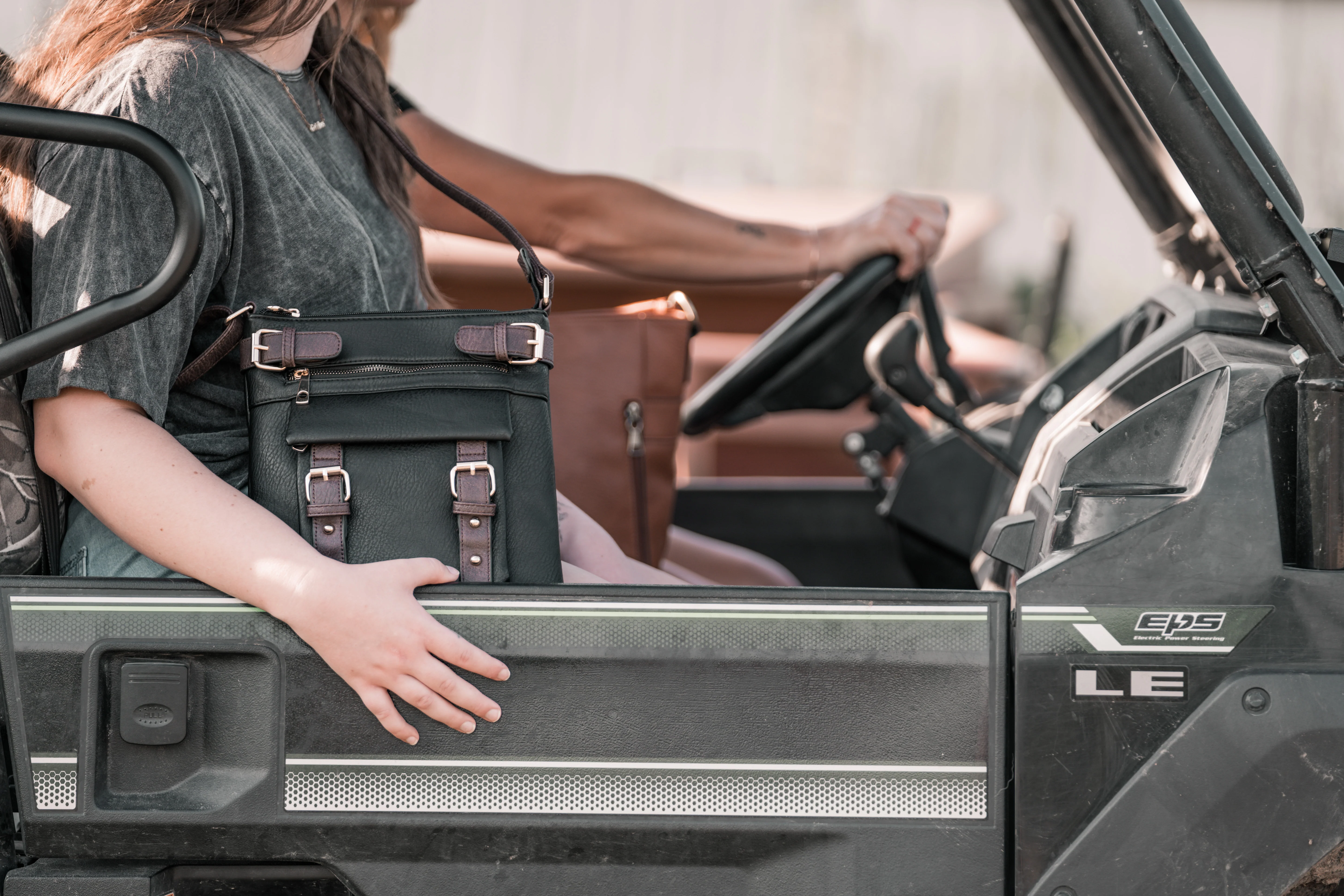 Hannah Concealed Carry Lock and Key Crossbody - Image 36