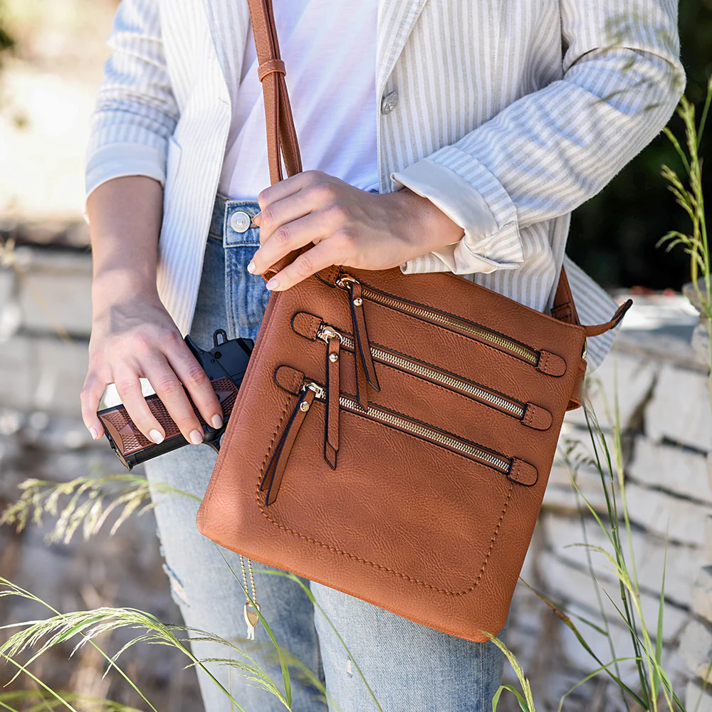 Piper Concealed Carry Lock and Key Crossbody - Image 3